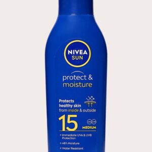 PrettyLittleThing Women's Nivea Sun Protect & Moisturise Sun Lotion SPF 15 200ml, White One Size